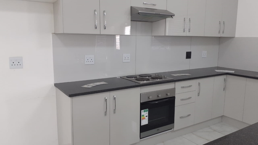 To Let 4 Bedroom Property for Rent in Laguna Sands Western Cape